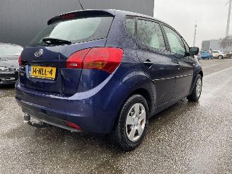 Unfallwagen Kia Venga 1.6 aut. 2010/6