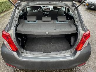 Toyota Yaris 5 drs airco picture 8