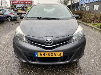 Toyota Yaris 5 drs airco picture 4