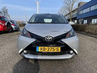 Toyota Aygo 5drs xplay picture 5