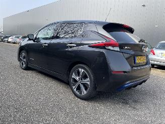 krockskadad bil auto Nissan Leaf tekna 40kwh 2019/1