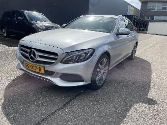 Schadeauto Mercedes C-klasse 2.0 plugin hybrid 2015/9