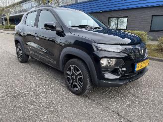 skadebil auto Dacia Spring 5drs 27kw accu 2022/11