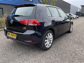 Schadeauto Volkswagen Golf 1.6 tdi 77kw 2013/10