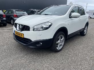 Voiture accidenté Nissan Qashqai 2.0 aut. 2013/8