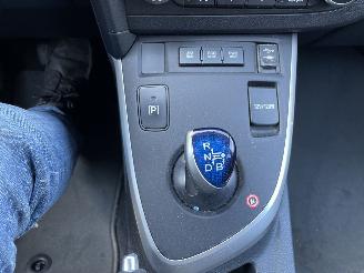 Toyota Auris 1.8 hybrid picture 14