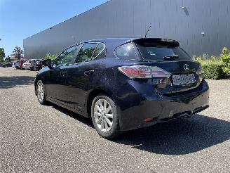 Damaged car Lexus Ct 1.8 hybrid 2011/10