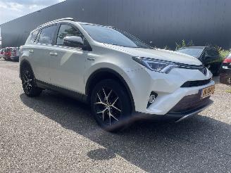 Vaurioauto  passenger cars Toyota Rav-4 2.5 hybrid 2017/1