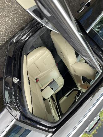 Volvo V-60 2.4 D plug in hybrid picture 17