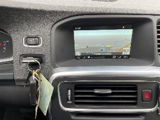 Volvo V-60 2.4 D plug in hybrid picture 9