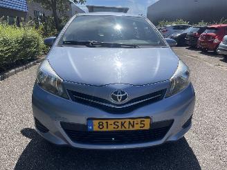 Toyota Yaris 1.3 5drs picture 5