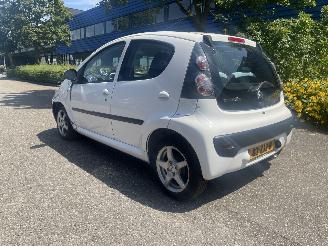 uszkodzony samochody osobowe Citroën C1 5drs airco 2012/12