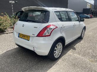 skadebil auto Suzuki Swift 1.2 5drs 2013/12