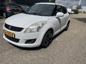 Suzuki Swift 1.2 5drs clima picture 5