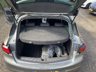 Opel Astra 77kw 5drs picture 17