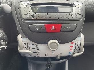 Peugeot 107 5DRS AIRCO picture 11