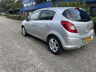 Auto incidentate Opel Corsa 1.4 Aut. 2011/10