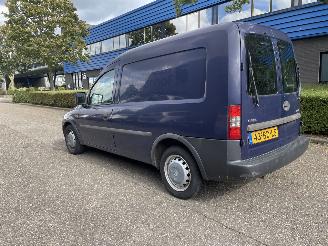 Vaurioauto  passenger cars Opel Combo 1.6 8v benz. 2002/7