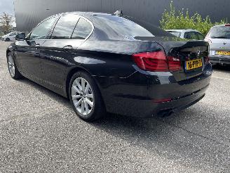 Voiture accidenté BMW 5-serie 528 high-exe sedan 2011/10