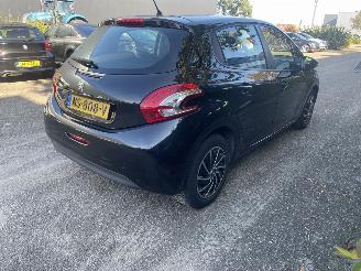 škoda osobní automobily Peugeot 208 1.2 5drs 2013/12