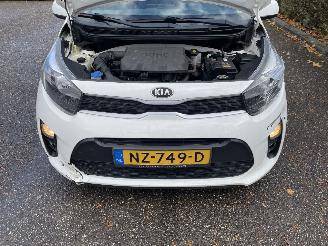 Kia Picanto 1.0 5drs airco picture 7