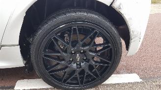 Toyota Yaris MAZDA 2 HYBRIDE picture 16