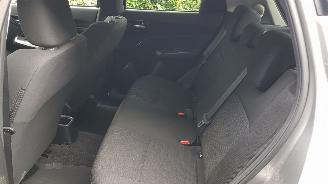 Suzuki Swift HYBRID picture 17