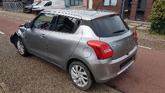 Suzuki Swift HYBRID picture 12