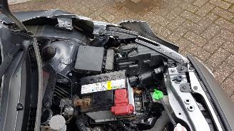 Suzuki Swift HYBRID picture 14