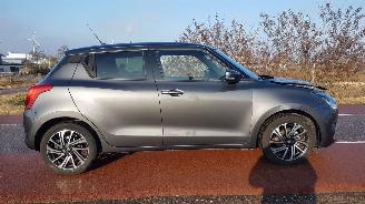 Suzuki Swift AUTOMAAT picture 5