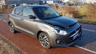 Suzuki Swift AUTOMAAT picture 4