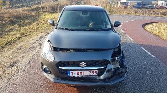 Suzuki Swift AUTOMAAT picture 3
