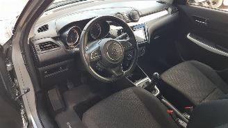 Suzuki Swift  picture 12