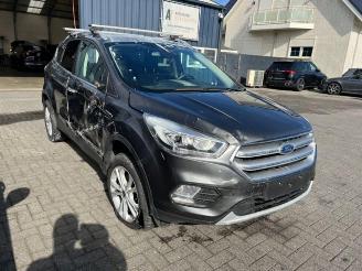 skadebil auto Ford Kuga 1.5TDCI Titanium  2019 2019/3