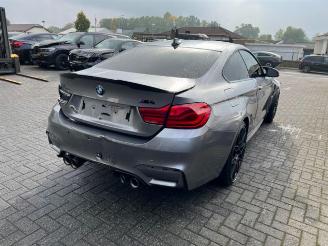 krockskadad bil bromfiets BMW M4 Coupe Competition 331 kW 24V Carbon dach 2019/10