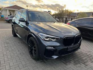 krockskadad bil bedrijf BMW X5 xDrive 45E M Sport Panorama M-Technic 2021/7