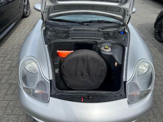 Porsche Boxster Cabriolet  2.7L Hardtop picture 22