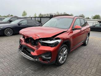 uszkodzony samochody osobowe BMW X1 sDrive18i Sport Line Automatik Leder Navi 2021/10
