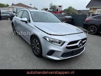 Mercedes A-klasse d DAB+ Navigation 106co2 picture 2