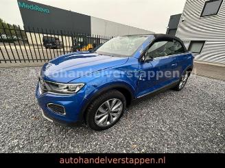 Unfallwagen Volkswagen T-Roc Cabriolet Style 1.5 TSI 110KW Navi DAB+ 2020/11