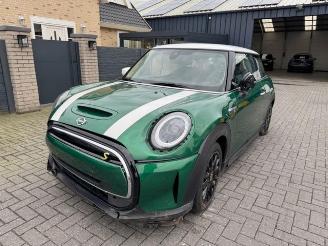 Mini Cooper S E Mini 3-trg. E 135KW picture 1
