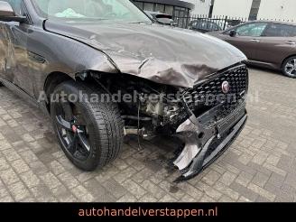 Jaguar F-Pace P400e R-DYNAMIC S AWD Pano picture 10