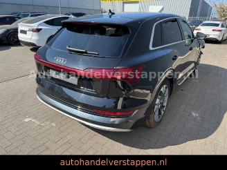 Audi E-tron 55 Quattro Advanced 300KW picture 3
