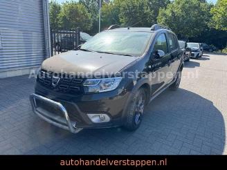 skadebil auto Dacia Sandero II Stepway Celebration 2017/5