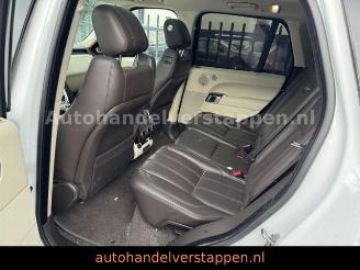 Land Rover Range Rover Vogue 3.0 V6 250KW SC HSE VOLL picture 19