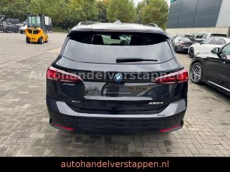 BMW 2-serie 5 e xDrive Active Tourer Auto picture 3