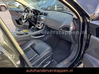 Jaguar F-Pace R-Sport D180 20D AWD picture 11