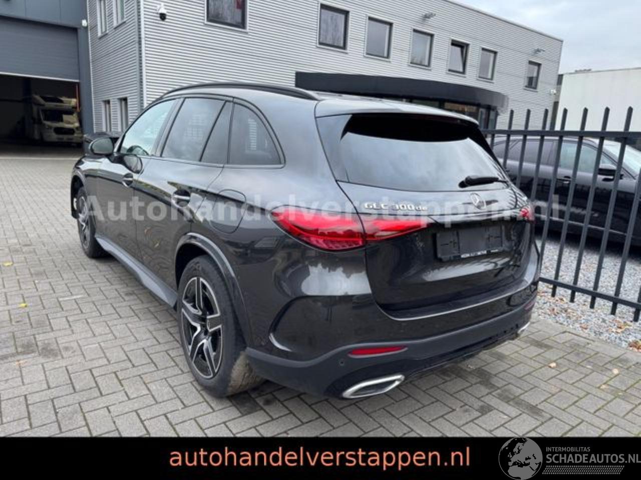 Mercedes GLC 300de 4Matic AMG Sport - Night paket