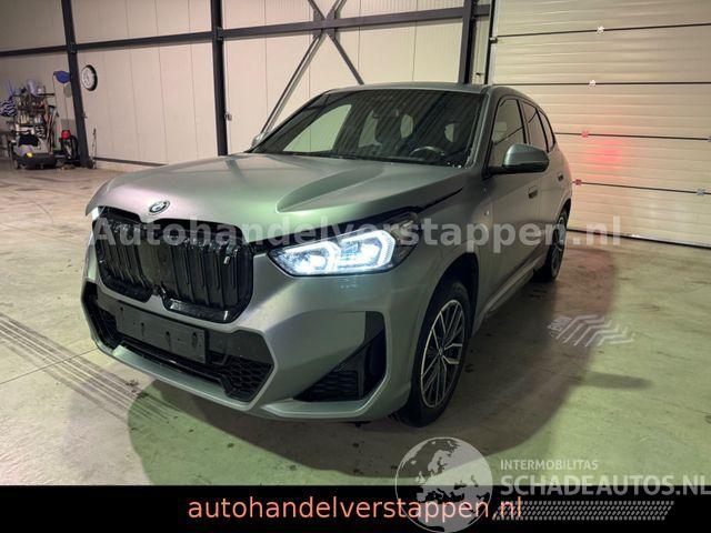 BMW iX1 30 xDrive M Sport Harman Pano HUD Leder