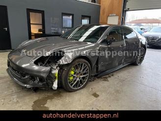 Uttjänta bilar auto Porsche Panamera 4 E-Hybrid Sport-Chrono-Paket Panorama 2017/12